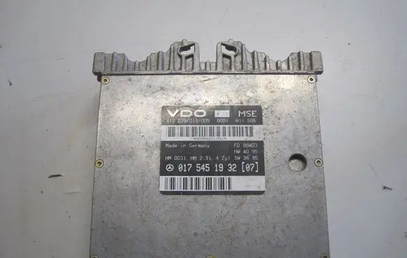 Mercedes-Benz E W210 Engine control unit/module ECU 0175451932