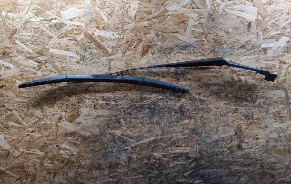 Subaru XV Front wiper blade arm