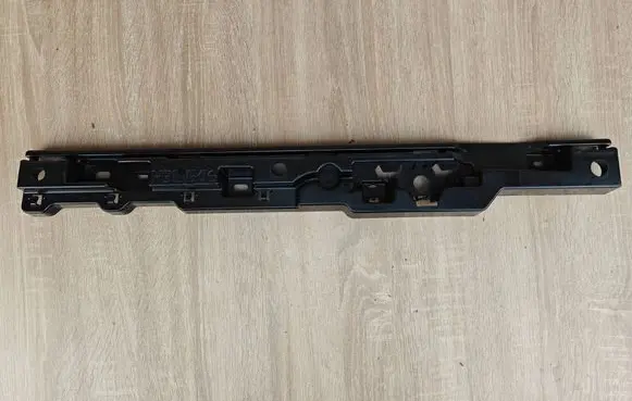 BMW 8 G16 Sill supporting ledge 7497693