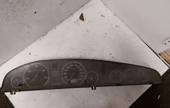 Audi A6 S6 C4 4A Speedometer (instrument cluster) 4A1919033HH 110008754001
