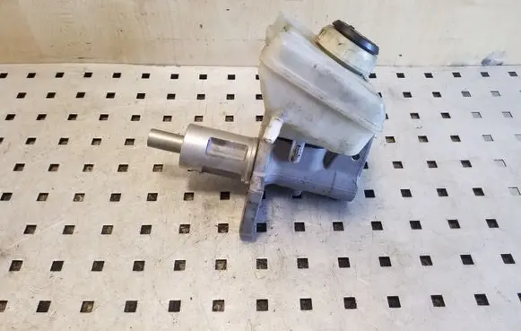Audi A5 Sportback 8TA Master brake cylinder 8K0611301A