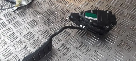 Renault Laguna II Accelerator pedal position sensor 8200003393
