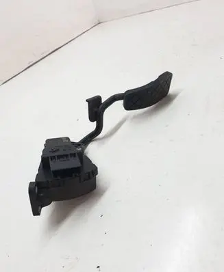 Audi A6 S6 C6 4F Accelerator throttle pedal 4F2721523 00898402
