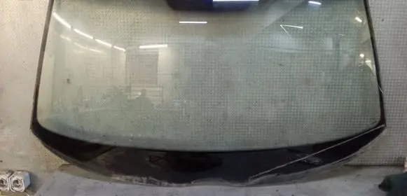 Mercedes-Benz E W210 Front windscreen/windshield window 