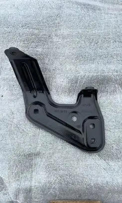Audi Q2 - Fender mounting bracket 81A821135