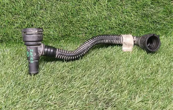 Opel Zafira C Engine coolant pipe/hose 55579265