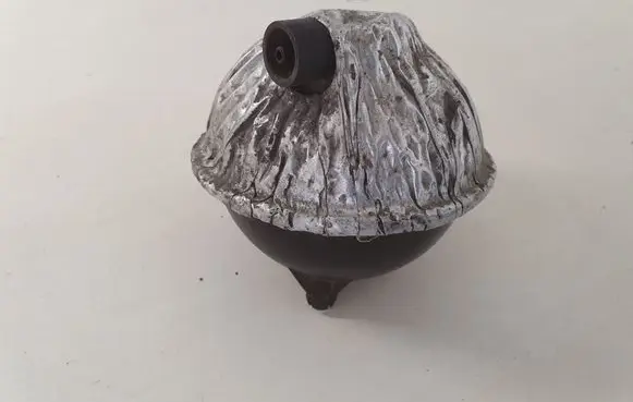 Vacuum air tank
