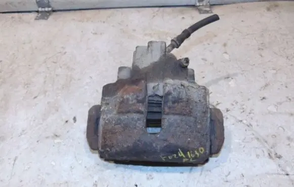 Ford Mondeo MK I Front brake caliper 1478497