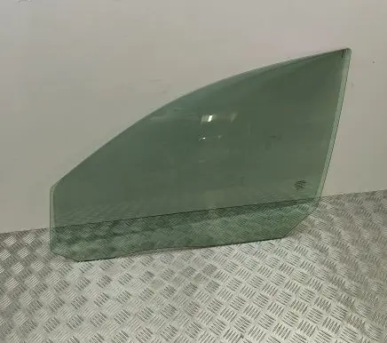 Volvo V70 Front door window glass four-door 43R001106