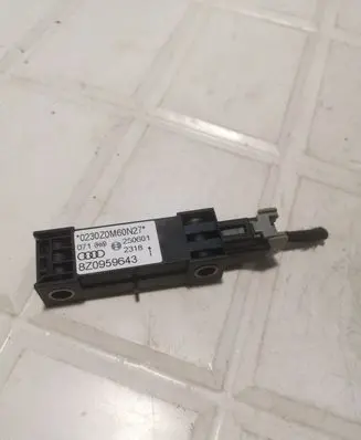 Audi A2 Airbag deployment crash/impact sensor 8Z0959643 250601 2318