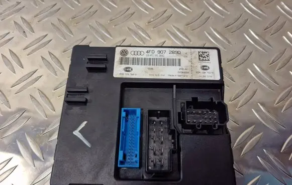 Audi A6 S6 C6 4F Comfort/convenience module 4F0907289D