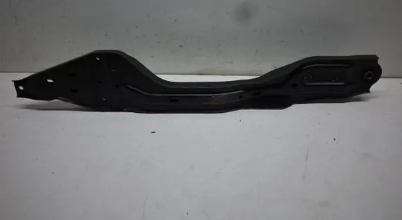 Engine mounting bracket