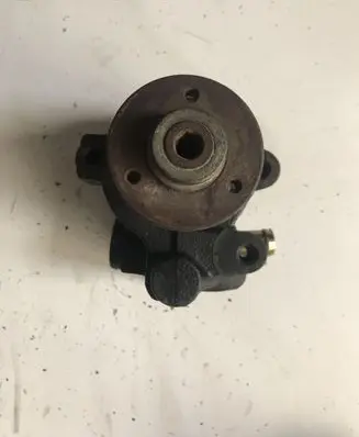 Renault Megane II Power steering pump 26046186
