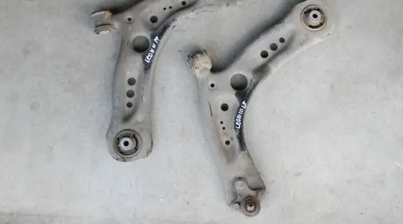 Seat Leon (5F) Front control arm 105KM