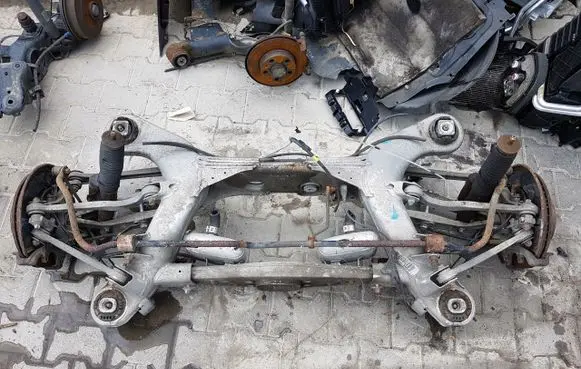 Mercedes-Benz E W211 Rear axle beam with reductor 2113503612