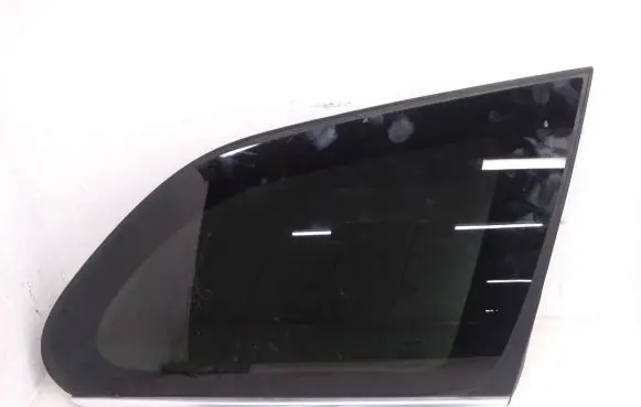 Volvo XC60 Rear side window