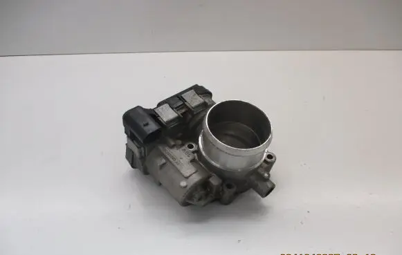 Volkswagen Tiguan Throttle valve 03C133062AA CAV