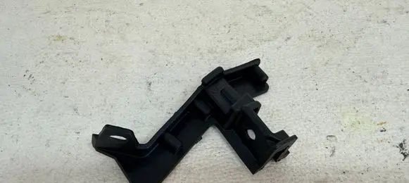 Hyundai Tucson TL Front bumper mounting bracket 86577D7000