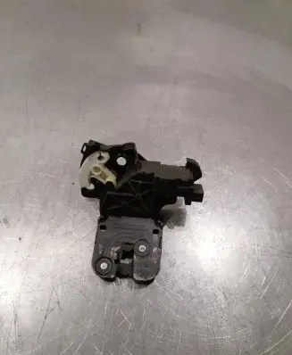 Audi A4 S4 B7 8E 8H Tailgate/trunk/boot lock/catch/latch 8p4827505b