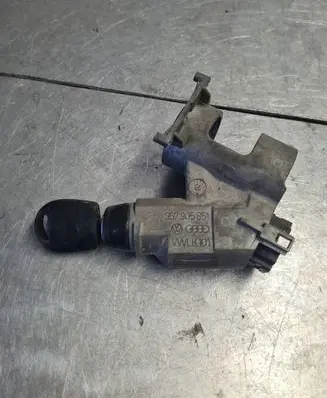 Volkswagen Golf III Ignition lock 357905851