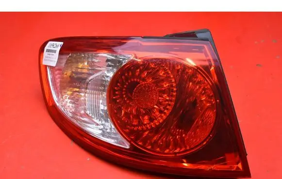 Hyundai Santa Fe Rear/tail lights 924012B000