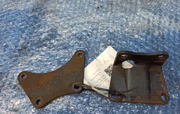 Jaguar XJS A/C compressor mount bracket 