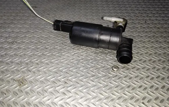 Citroen Berlingo Windscreen/windshield washer pump V42080004