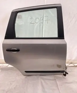 Nissan Note (E11) Rear door