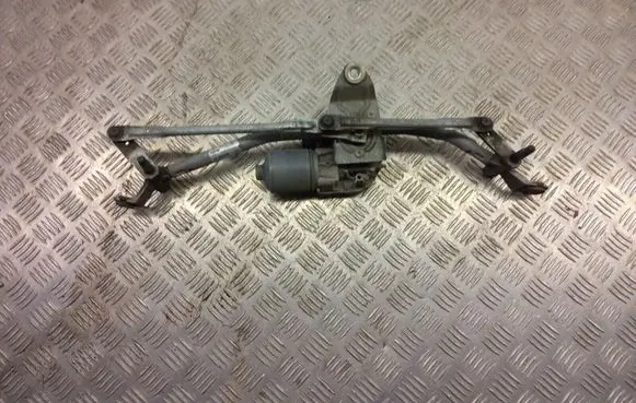 BMW X3 F25 Front wiper linkage and motor 7021315