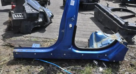 Ford Focus Pillar (middle) 