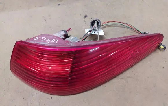 Peugeot 607 Rear/tail lights 2543D