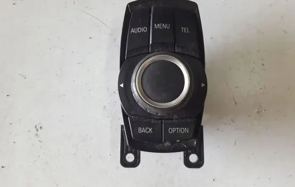 BMW 3 F30 F35 F31 Head unit multimedia control 9261704