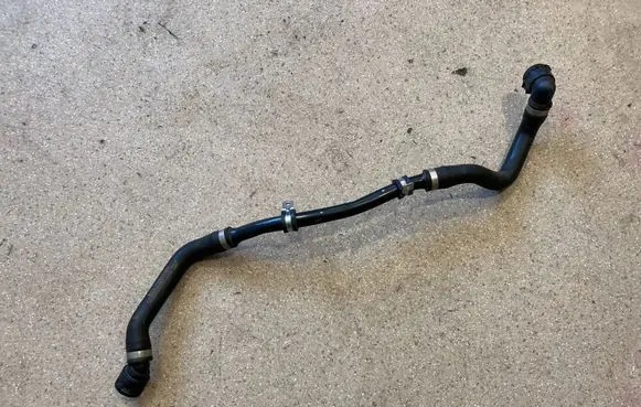 Mercedes-Benz E W238 Engine coolant pipe/hose A2575012800
