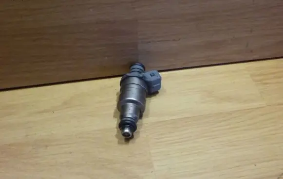Ford Ka Fuel injector 95BFBC