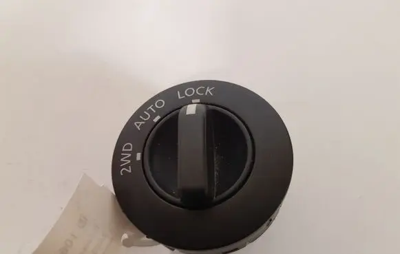 Nissan X-Trail T30 Differential lock switch 