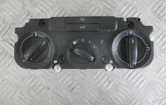 Volkswagen Golf V Climate control/heater control trim 1K0819047AT