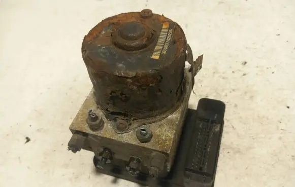 Renault Laguna II ABS Pump 8200053422a