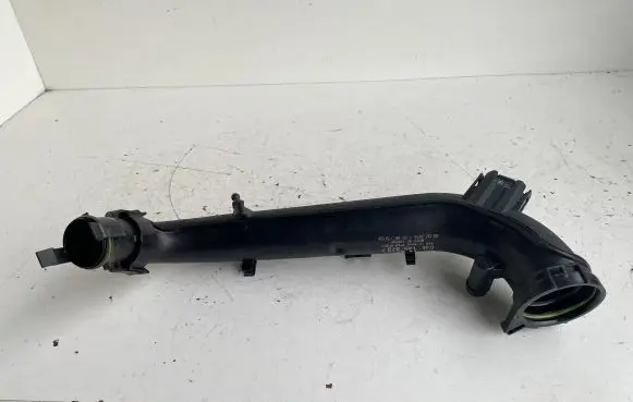 Volkswagen Golf VII Intercooler hose/pipe 04E145673P