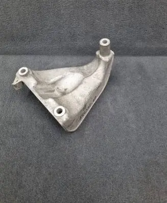 Audi A8 S8 D2 4D Engine mounting bracket 4D0199308AC
