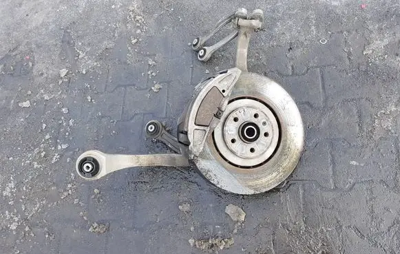 Audi A8 S8 D4 4H Front wheel hub spindle knuckle 