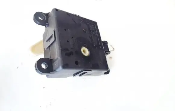 Nissan Primera Air flap motor/actuator 3t05030820 040301