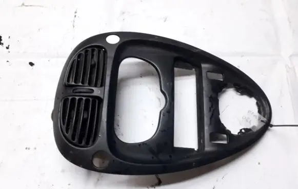Citroen Xsara Picasso Dash center air vent grill 96313158
