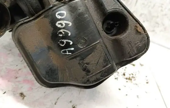 Opel Insignia A Vacuum air tank 