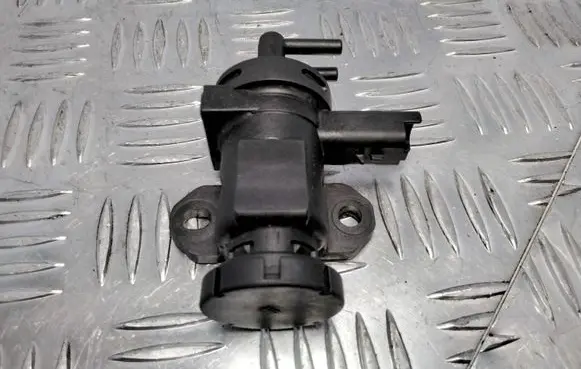 Peugeot 607 Vacuum valve 702256240