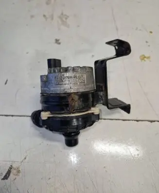 Mercedes-Benz GLE W167 Electric auxiliary coolant/water pump A0005006500