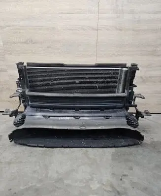 Volvo V40 Radiator set 31368505 P31368505