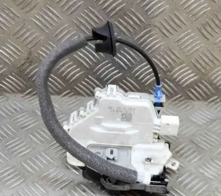 Audi A3 S3 8V Front door lock 8X2837016B