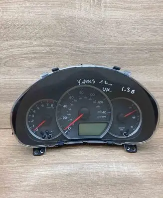 Toyota Yaris Speedometer (instrument cluster) 838000DR00 MB1575505288