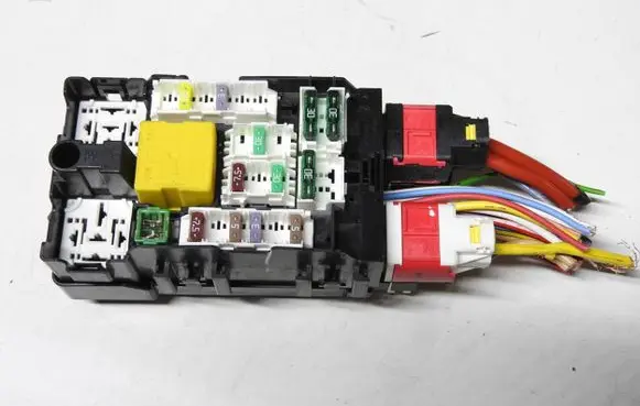 Peugeot 508 Fuse box set 9666772480
