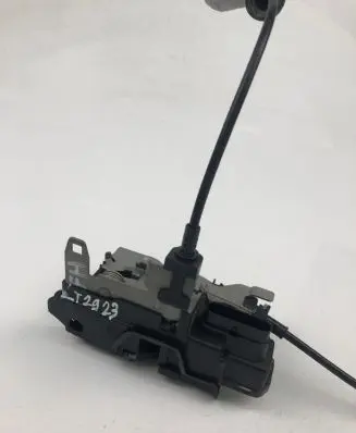 Volvo XC60 Front door lock 31462456